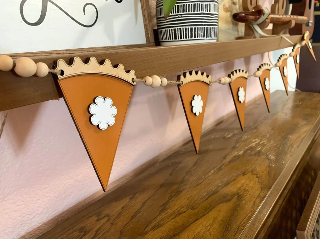 thanksgiving-engraving-ideas-langley-wooden-garlands